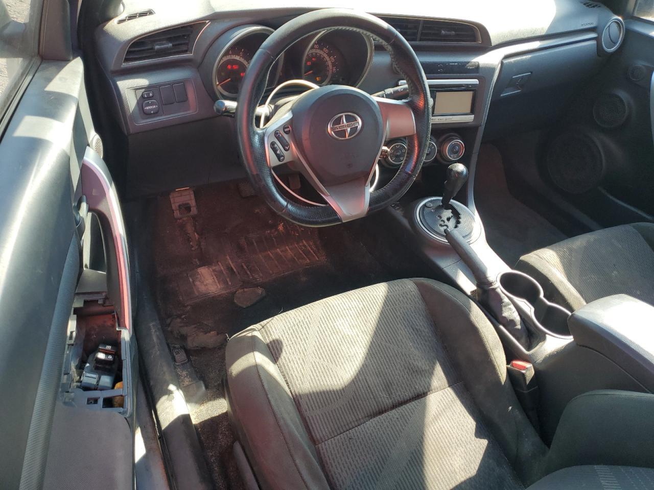 2011 TOYOTA SCION