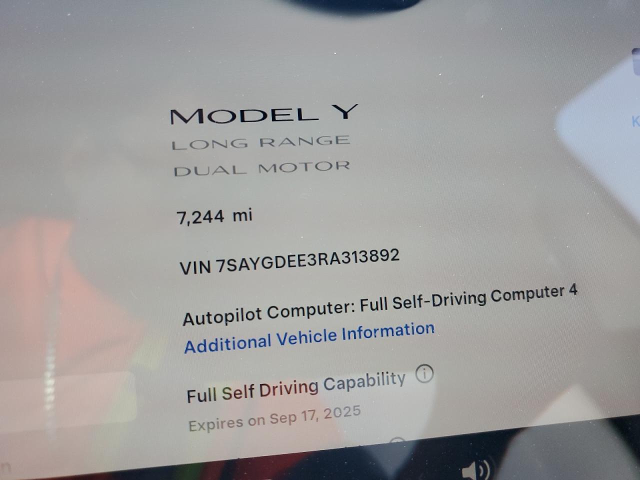 2024 TESLA MODEL Y