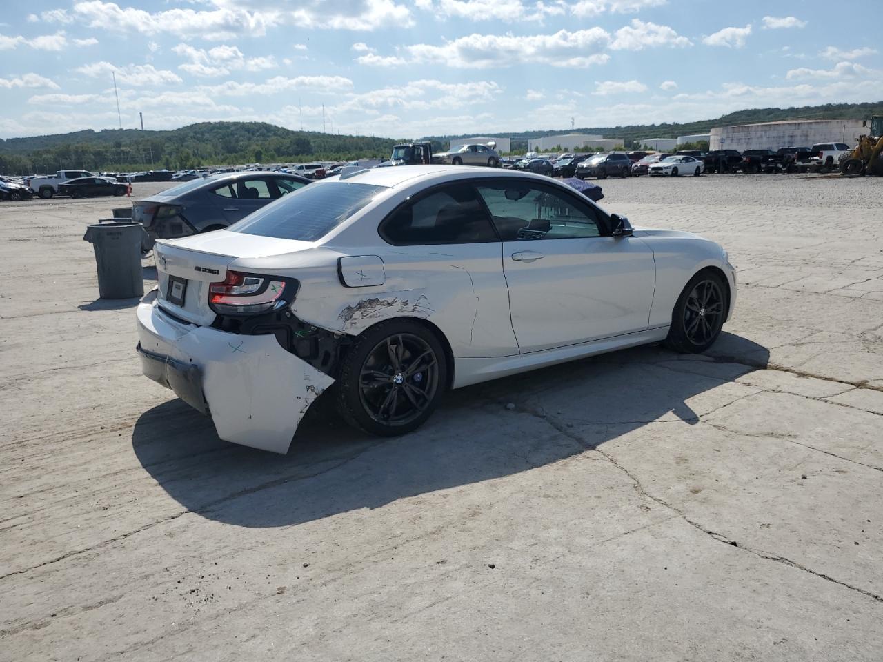 2016 BMW M235i