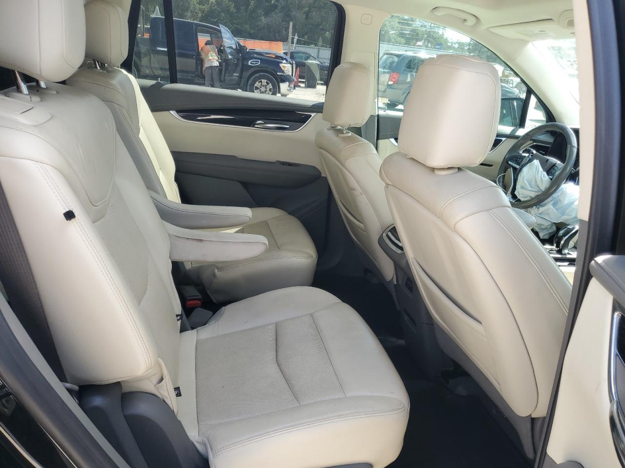 2020 CADILLAC XT6