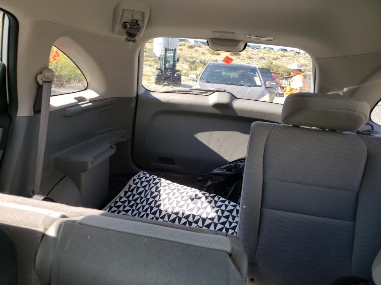 2011 HONDA CR-V