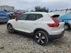 2019 VOLVO XC40