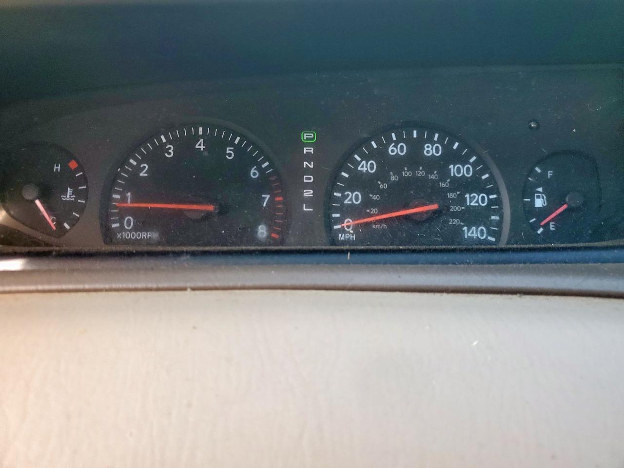 2004 TOYOTA Avalon