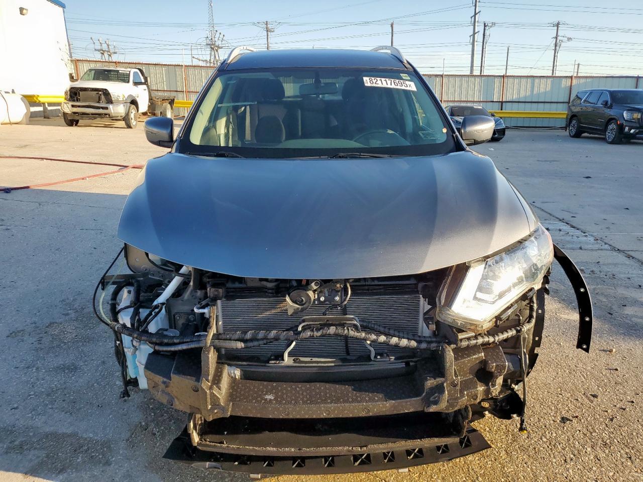 2017 NISSAN ROGUE
