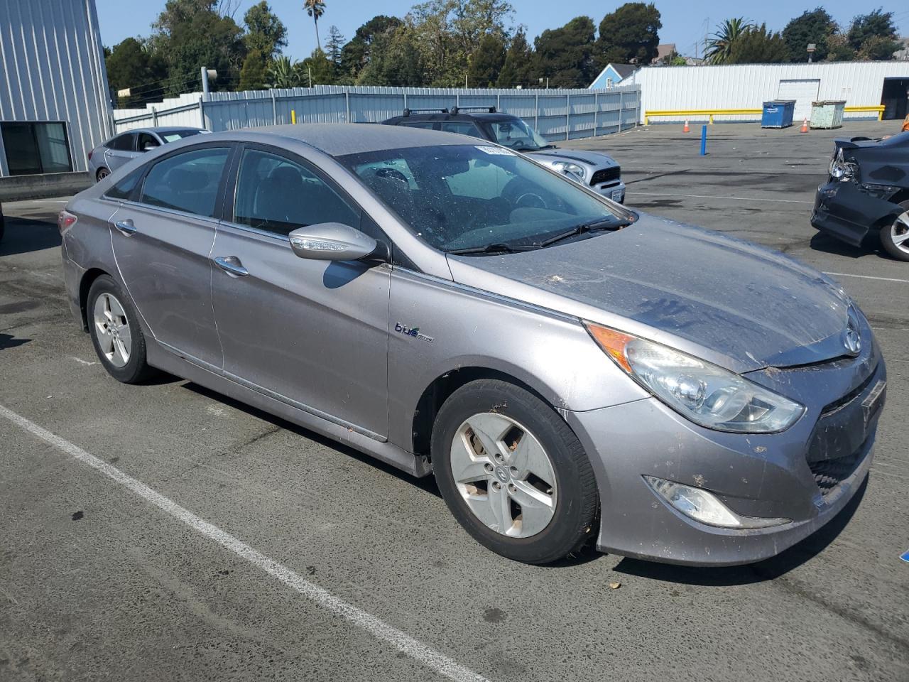2012 HYUNDAI SONATA