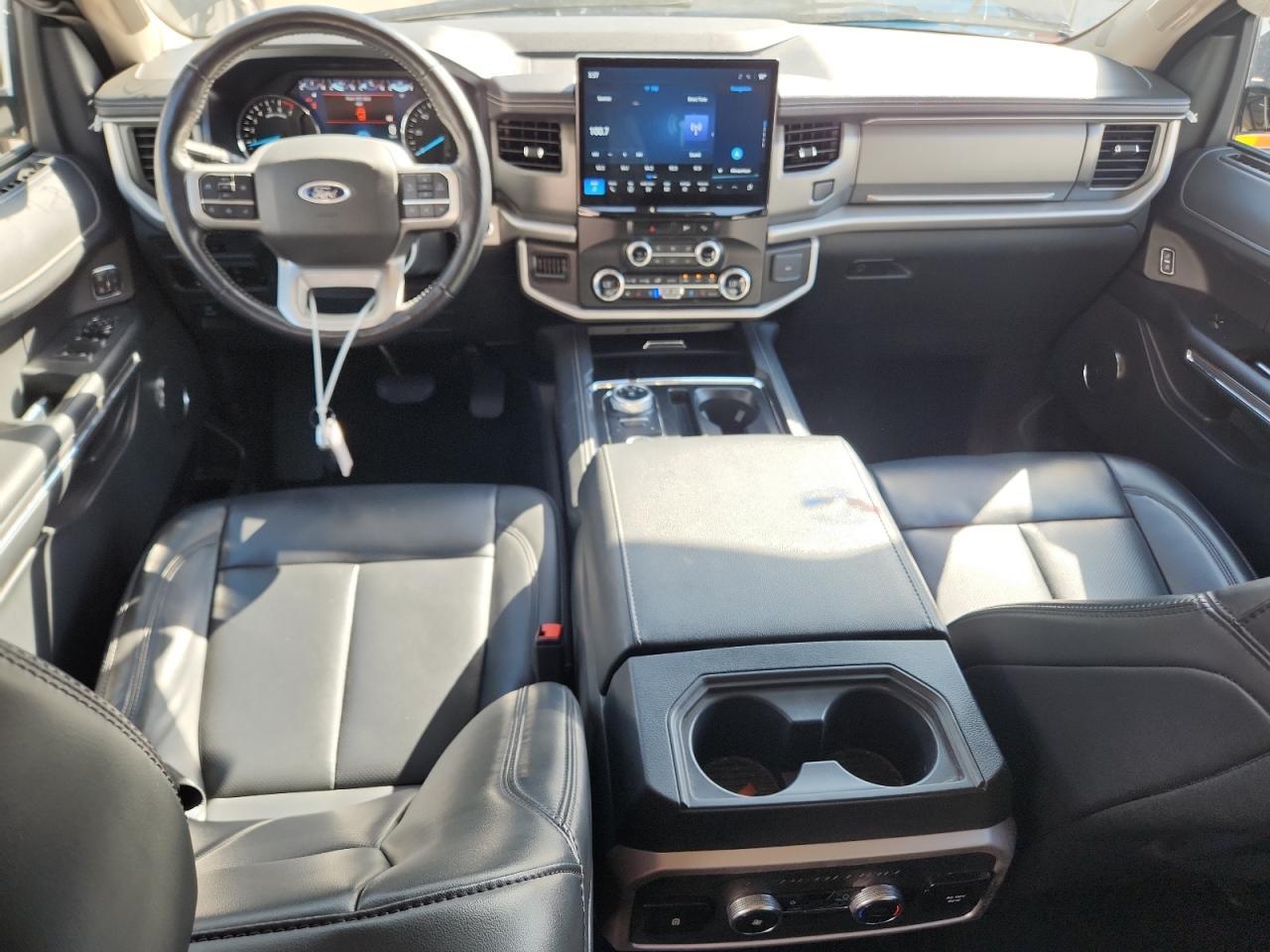 2023 FORD Expedition