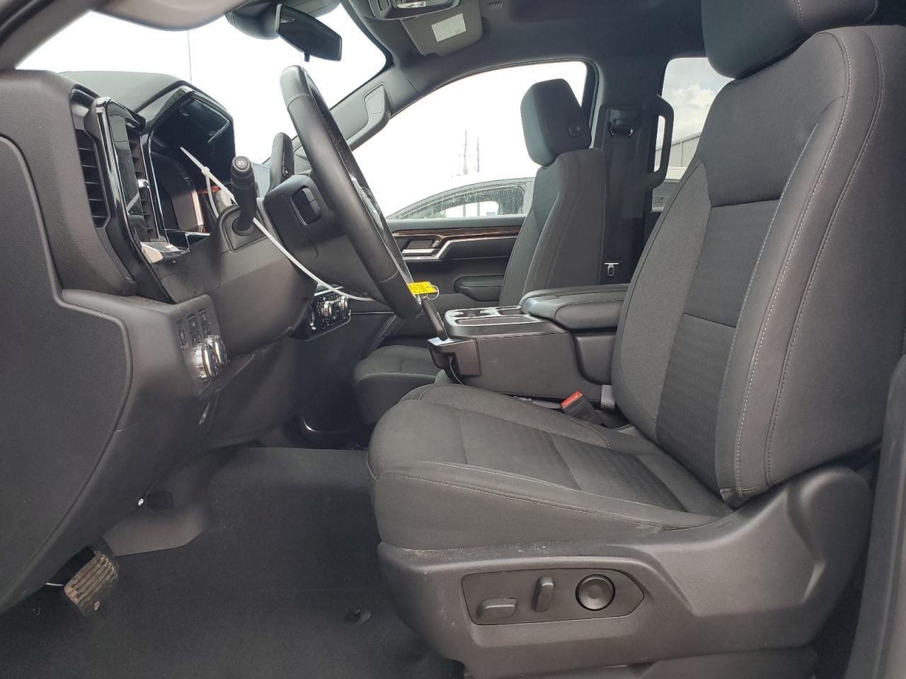 2023 GMC Sierra