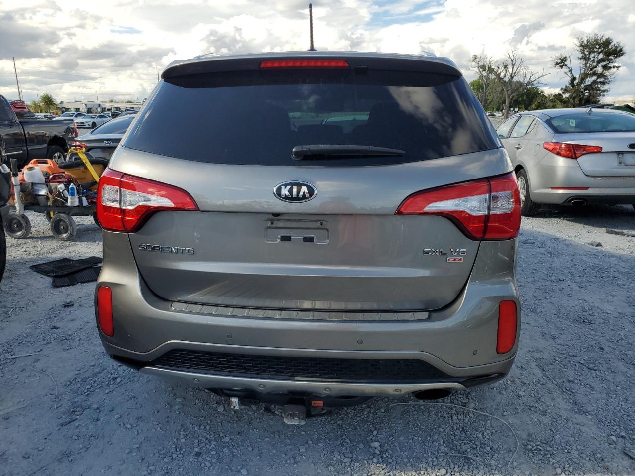 2014 KIA SORENTO