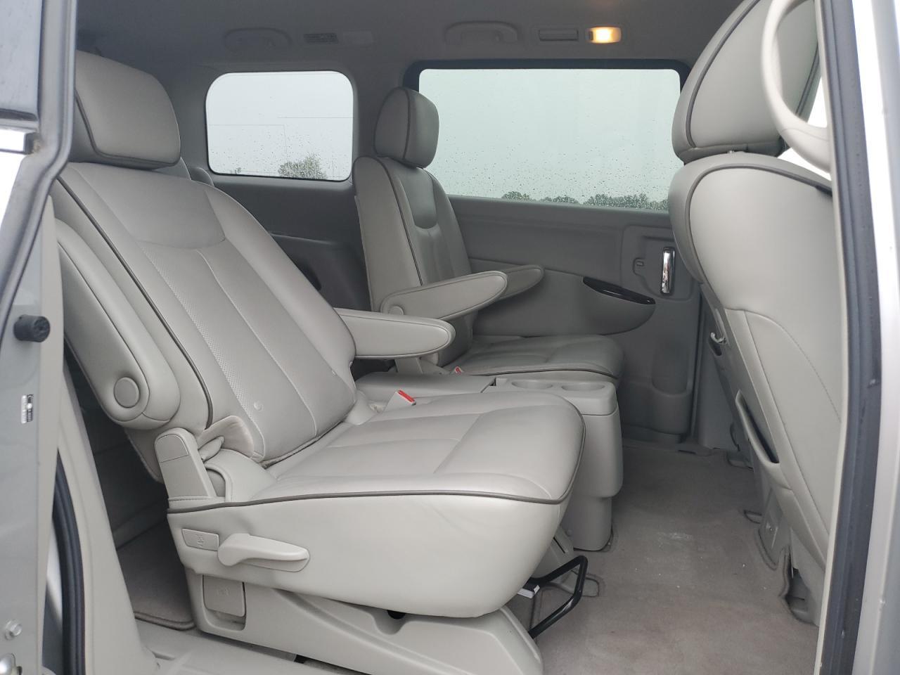 2013 NISSAN Quest