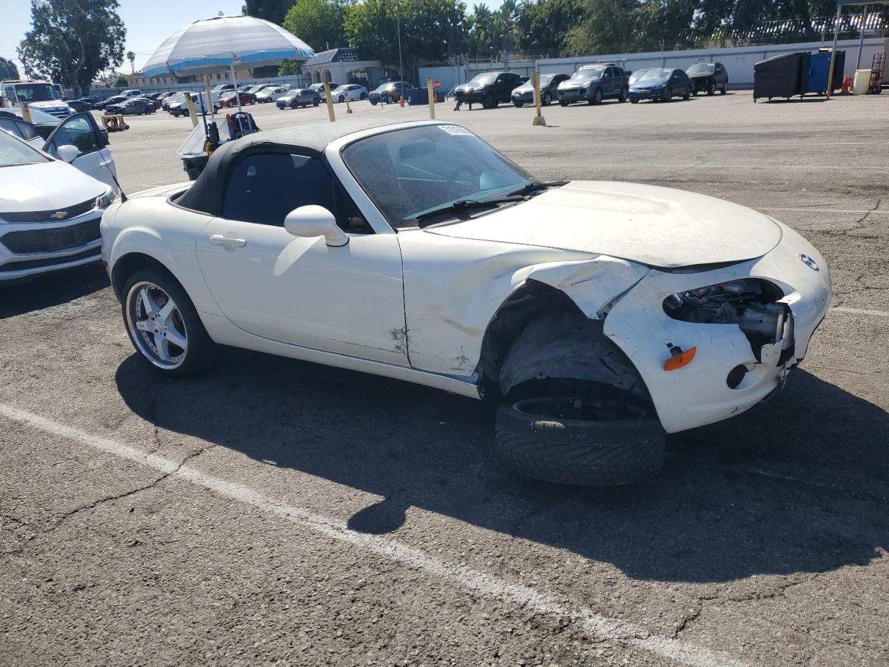 2006 MAZDA MX-5 Miata