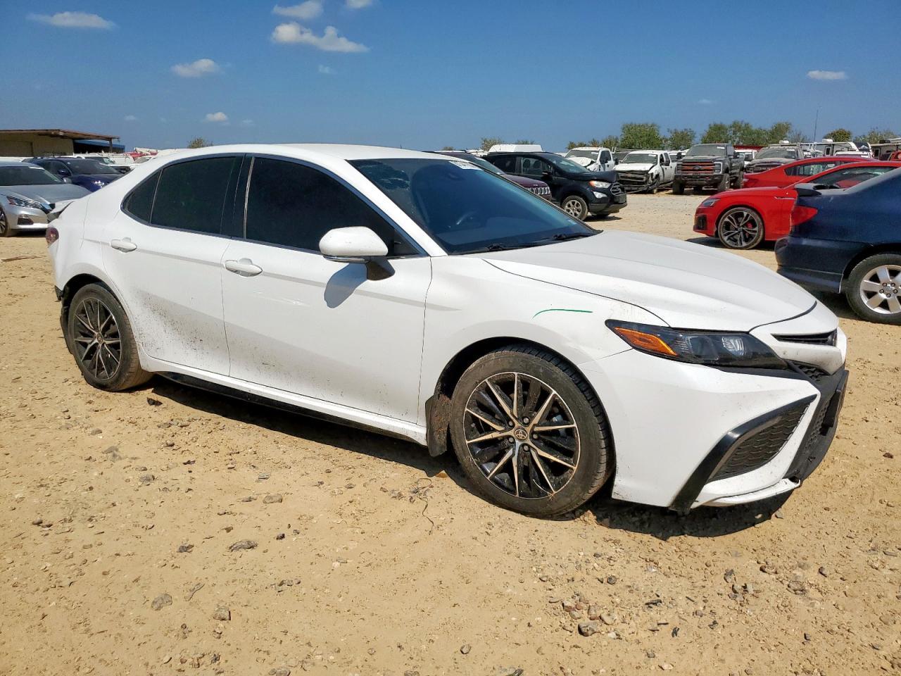 2022 TOYOTA CAMRY