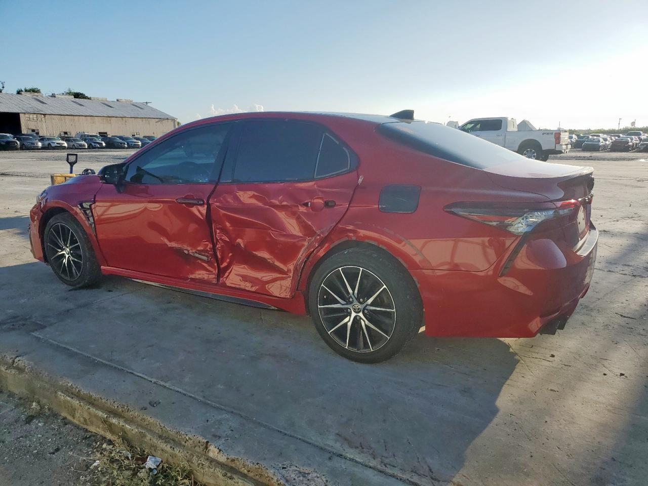 2022 TOYOTA CAMRY