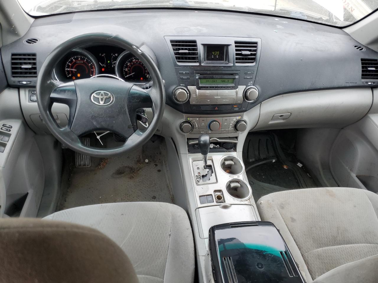 2010 TOYOTA HIGHLANDER