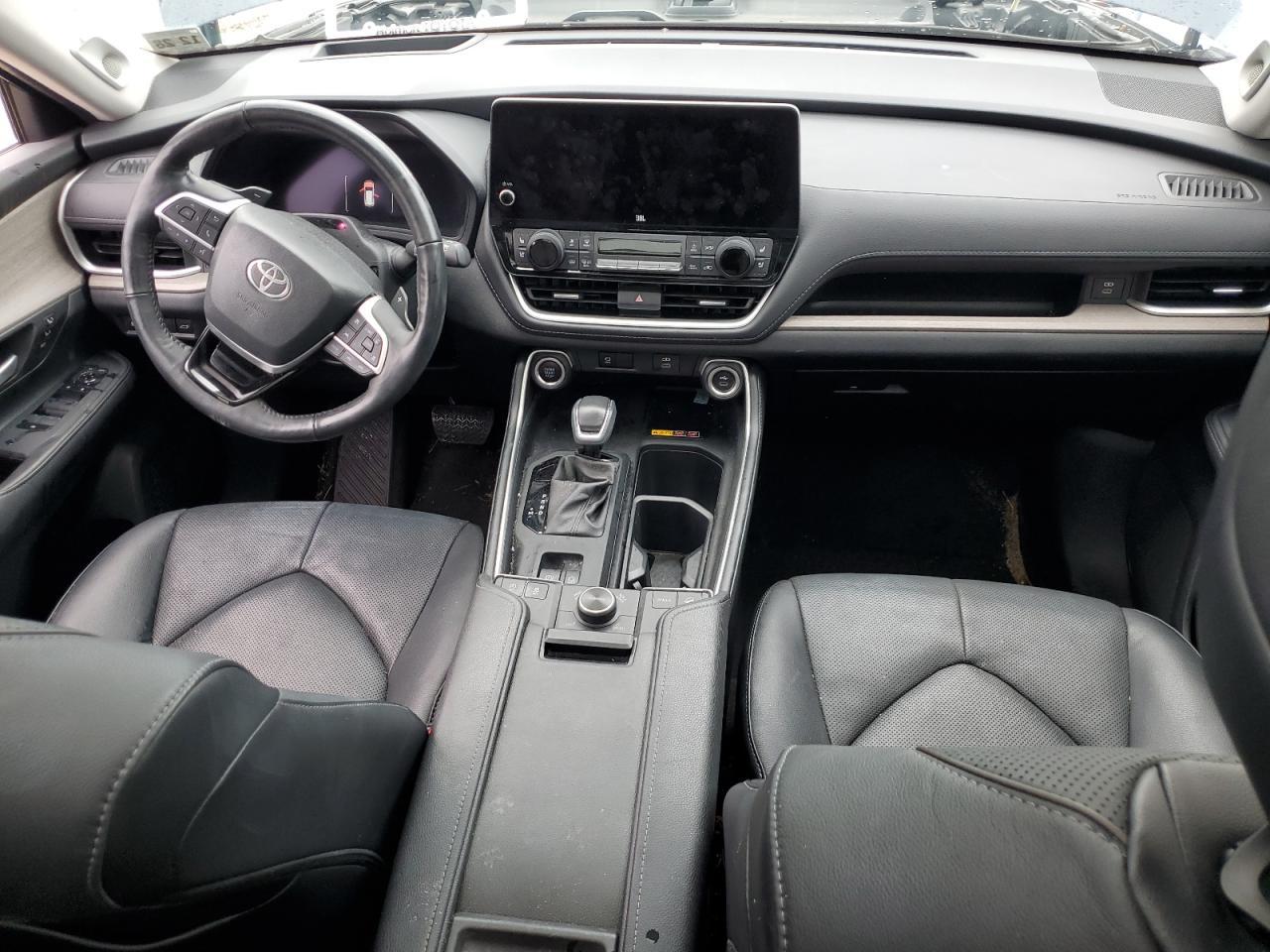 2024 TOYOTA HIGHLANDER