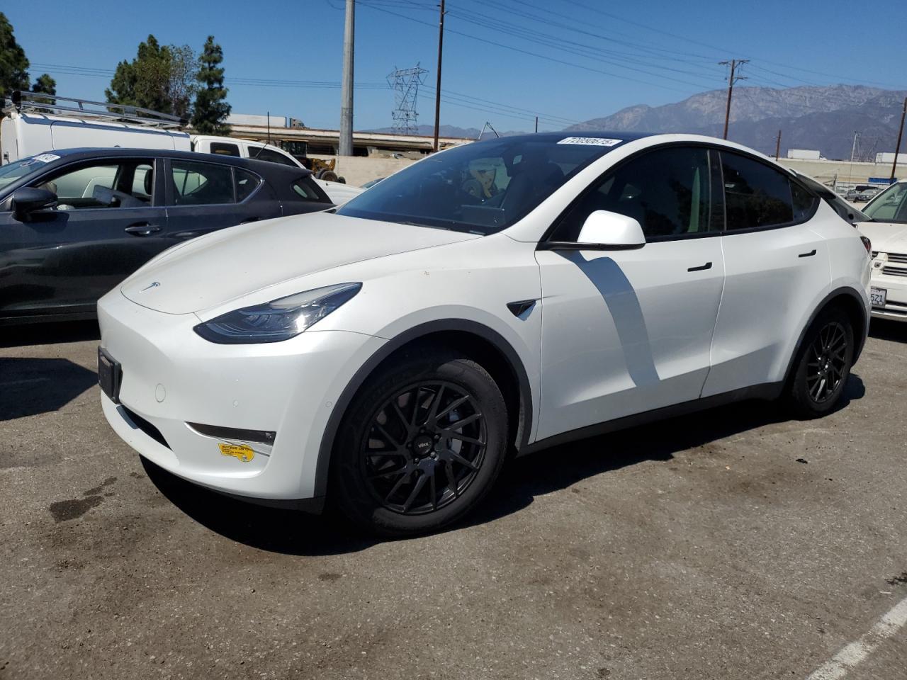 2022 TESLA MODEL Y
