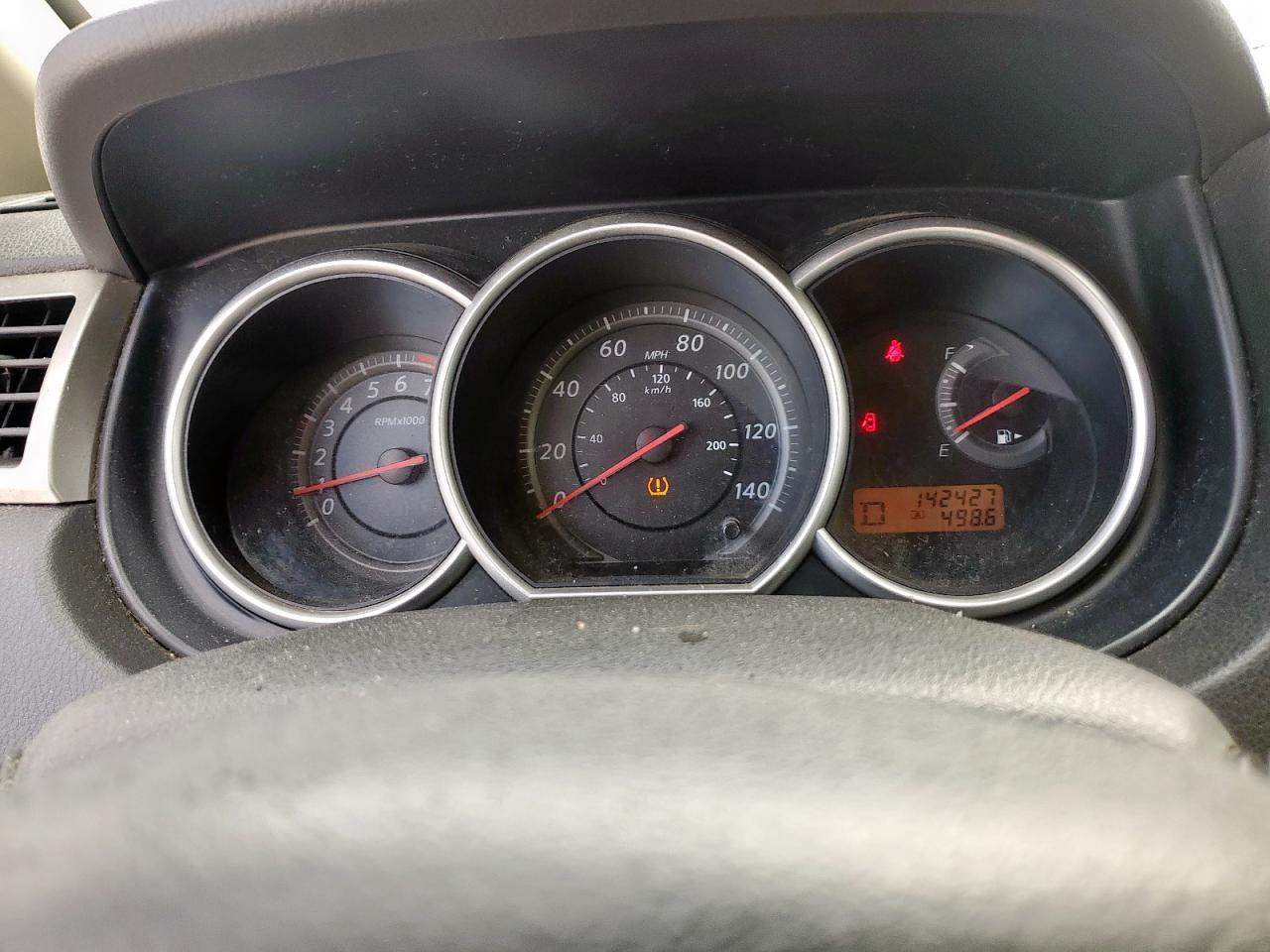 2010 NISSAN VERSA
