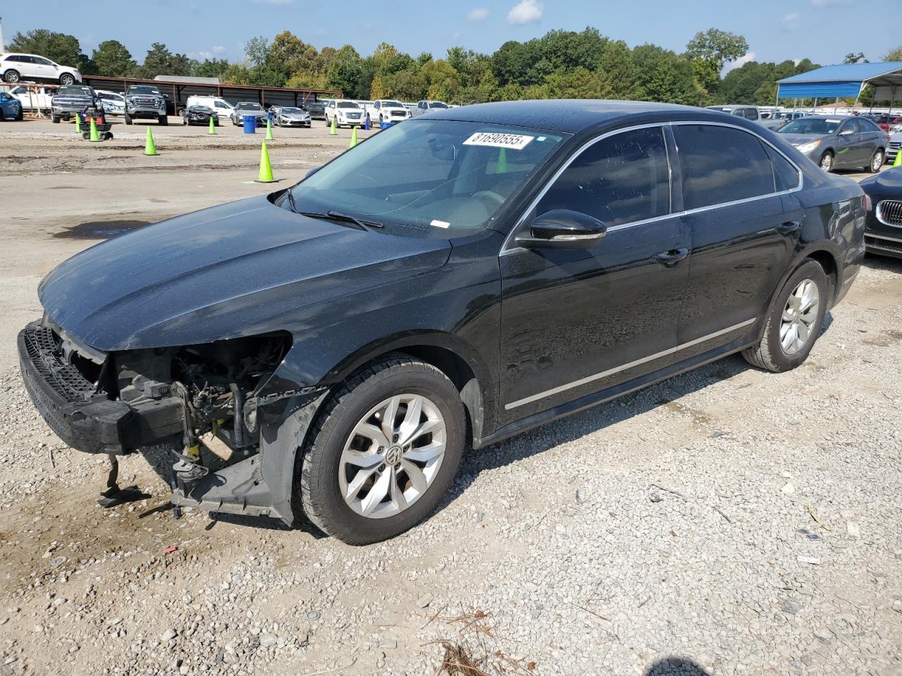 2016 VOLKSWAGEN Passat