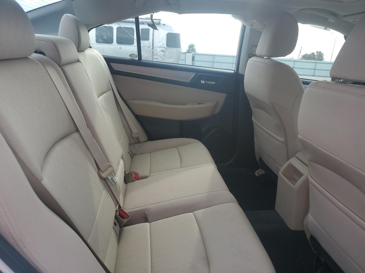 2016 SUBARU Legacy