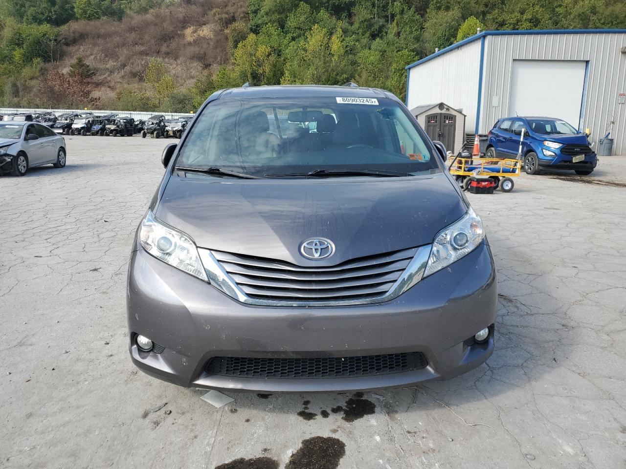 2015 TOYOTA SIENNA