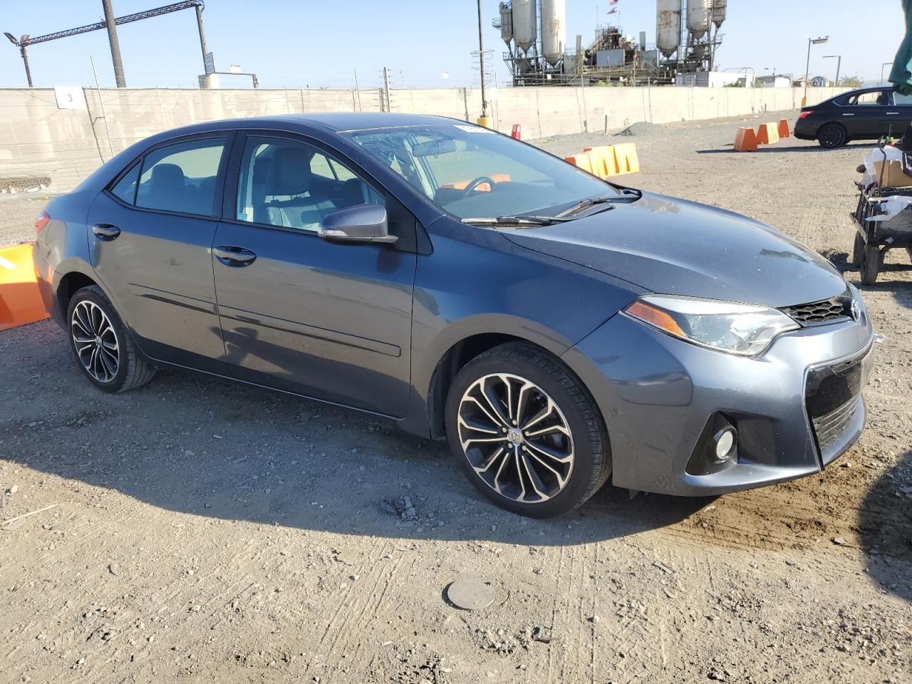 2015 TOYOTA COROLLA