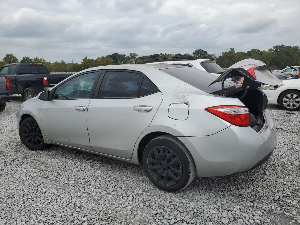 2015 TOYOTA COROLLA
