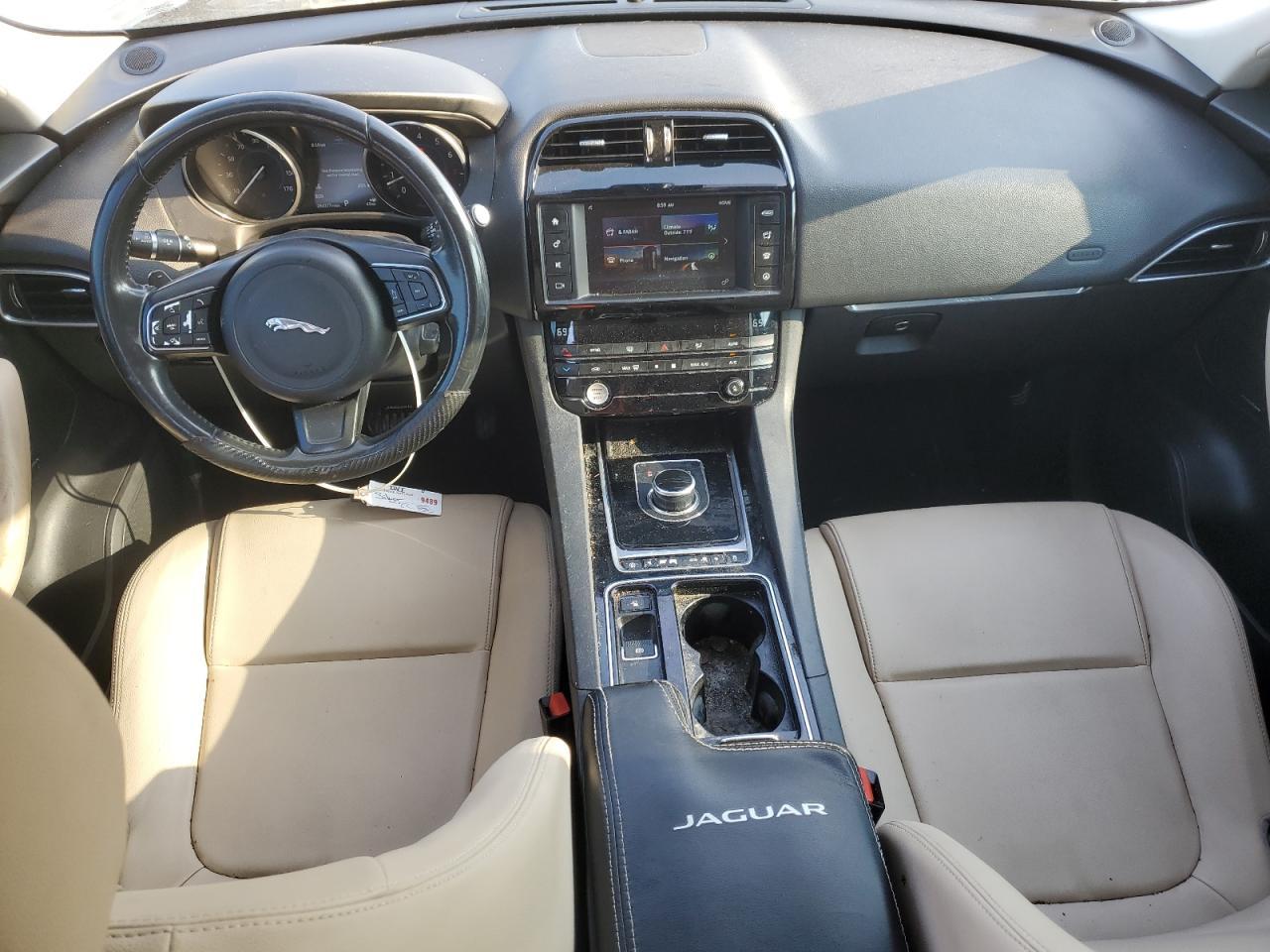 2018 JAGUAR F-Pace