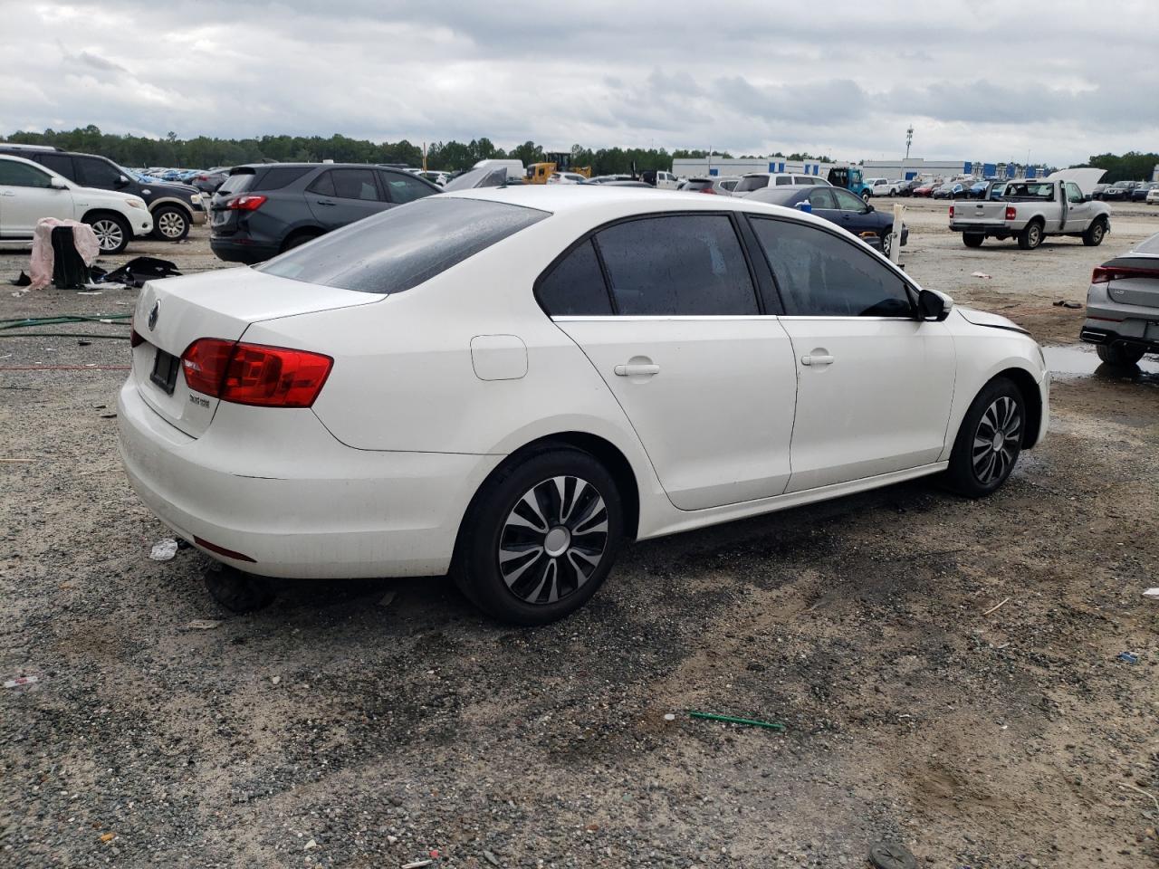 2013 VOLKSWAGEN JETTA