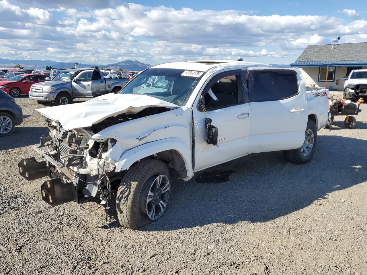 2016 TOYOTA TACOMA