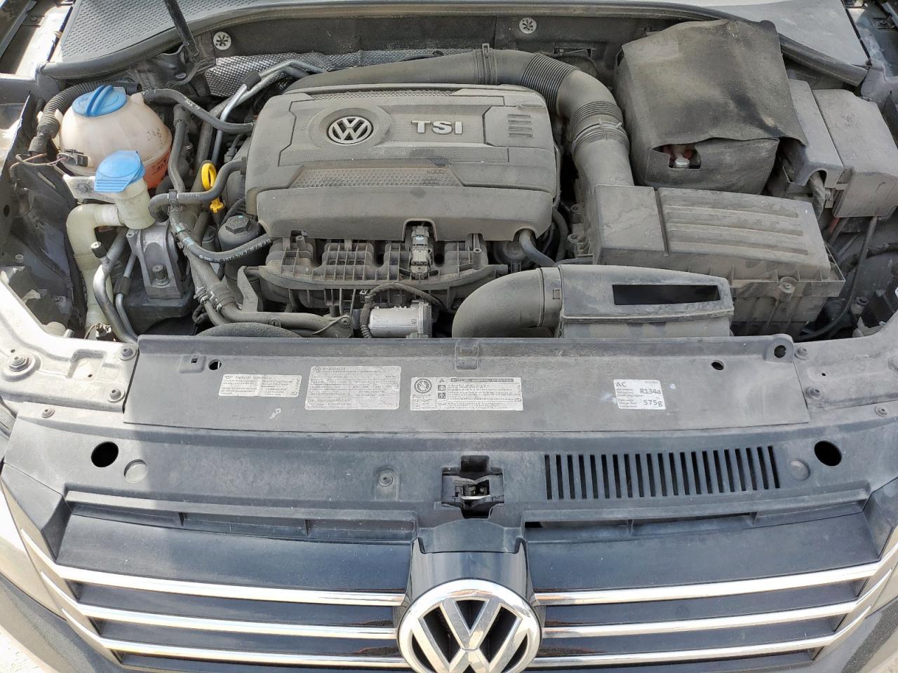 2014 VOLKSWAGEN Passat