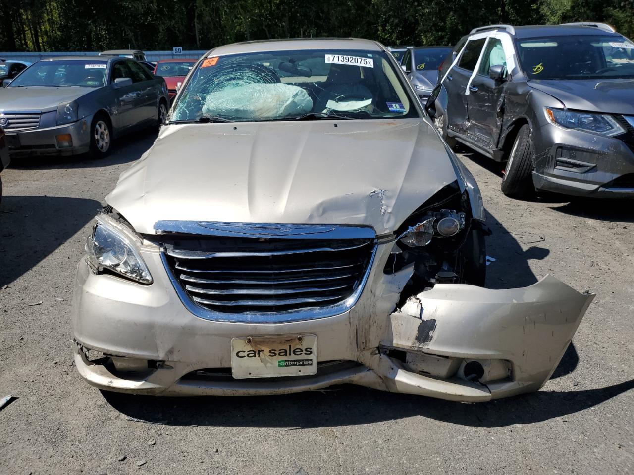 2013 CHRYSLER 200