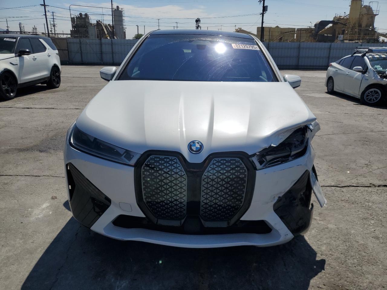 2023 BMW iX