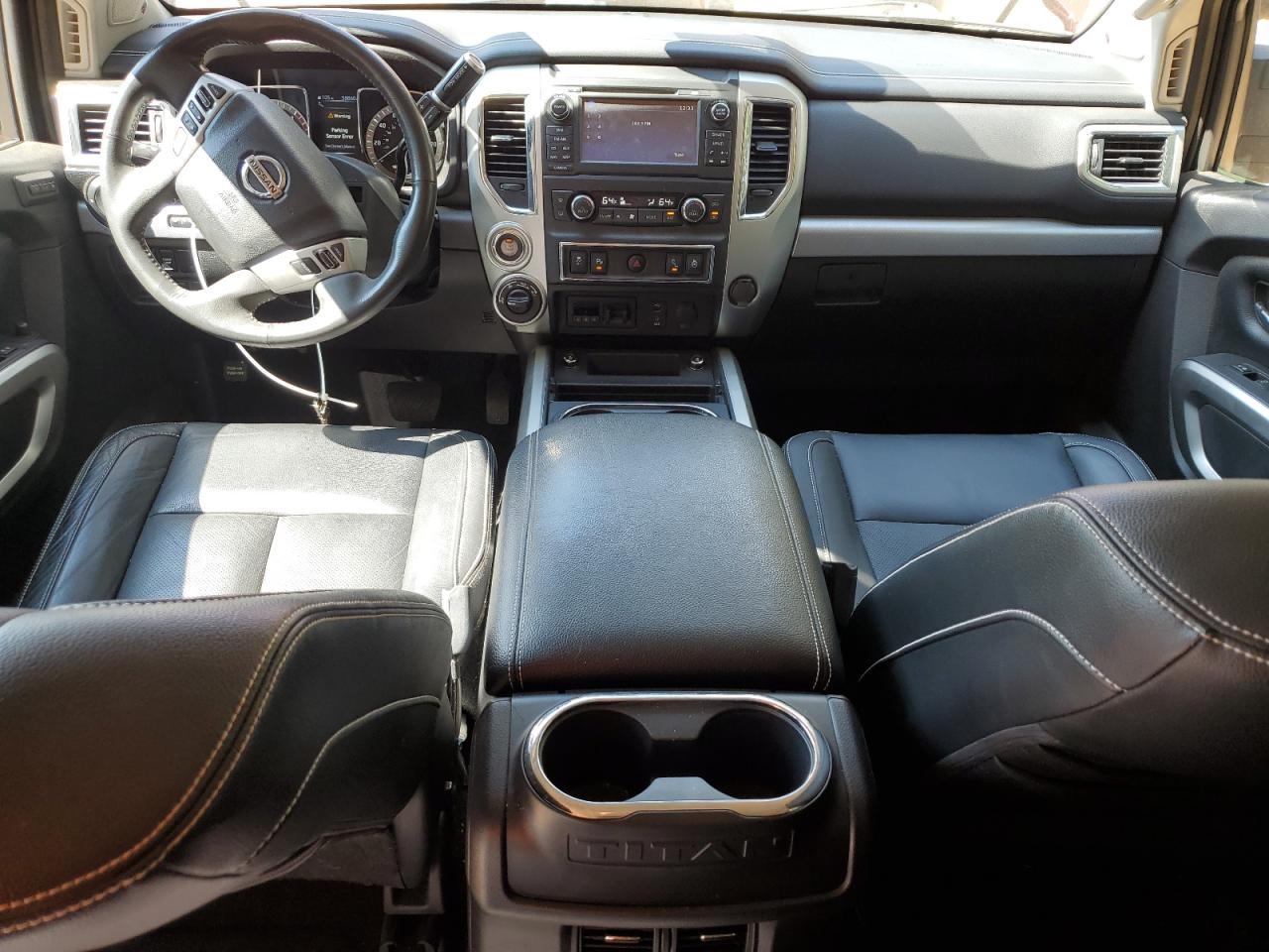 2017 NISSAN Titan