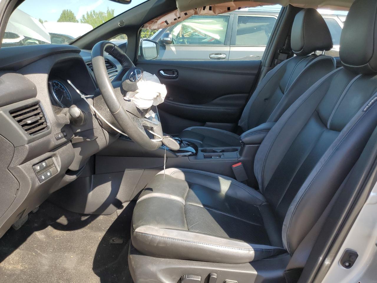 2019 NISSAN LEAF