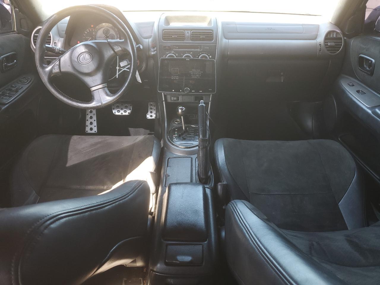 2001 LEXUS IS 300