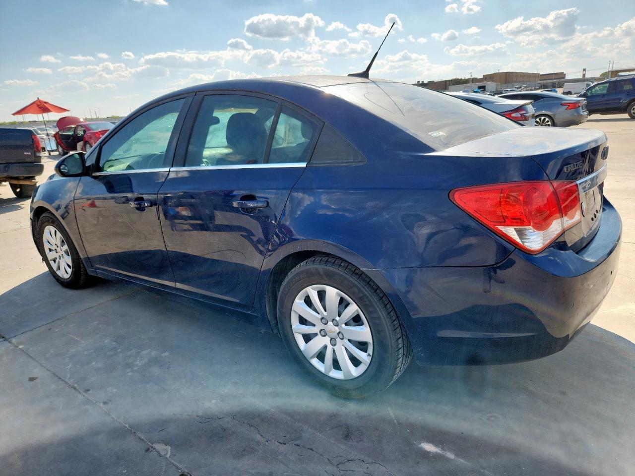2011 CHEVROLET CRUZE