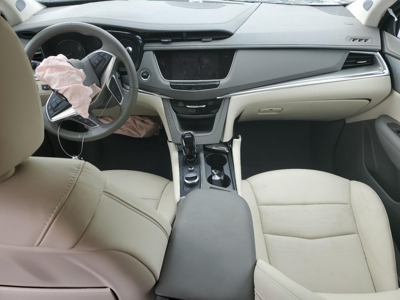 2024 CADILLAC XT5