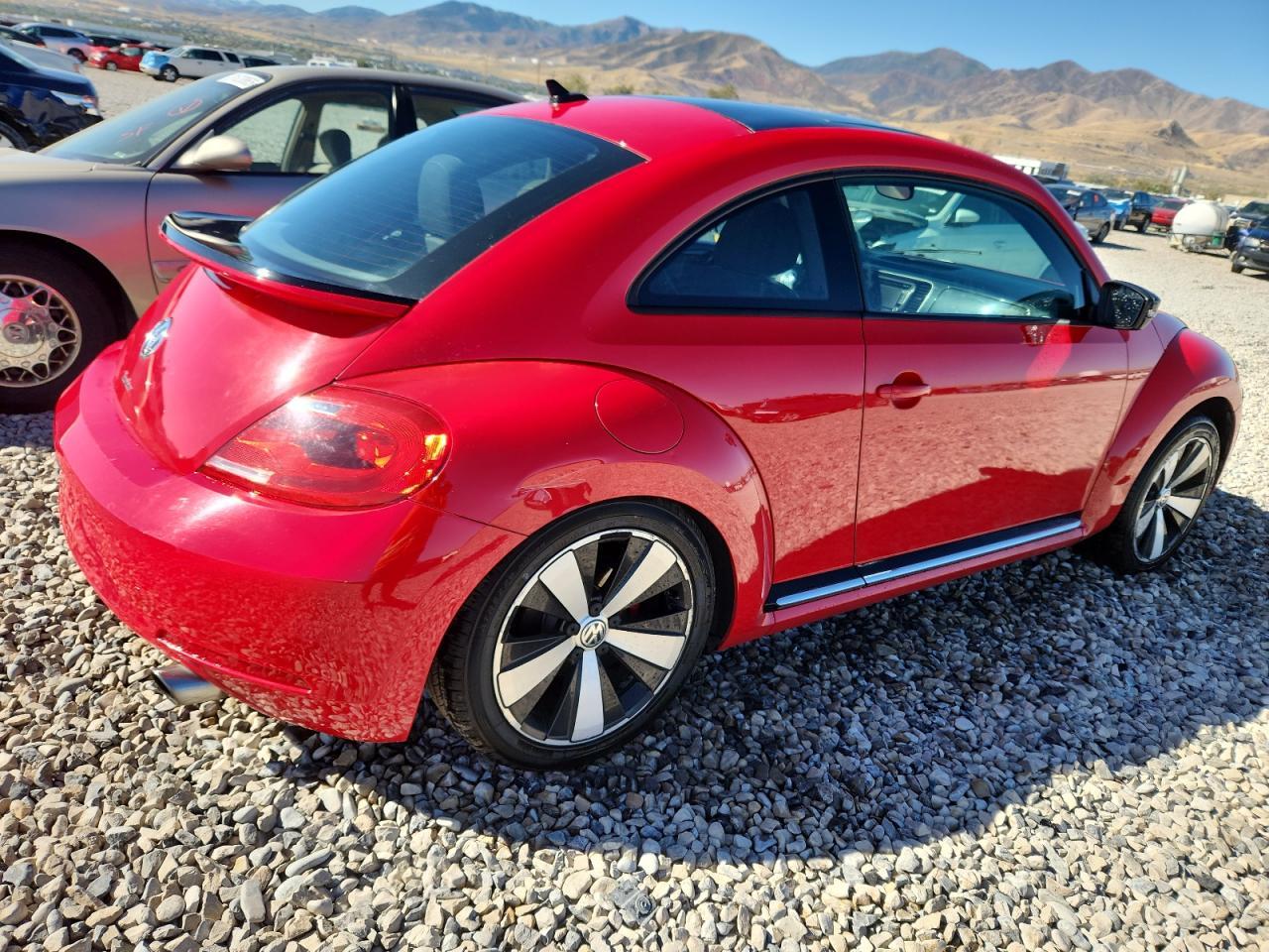 2012 VOLKSWAGEN Beetle