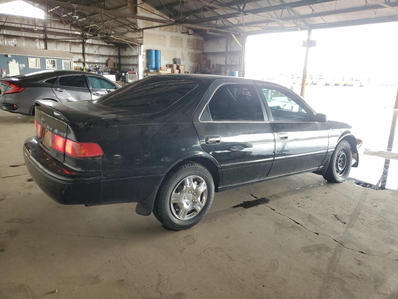 2001 TOYOTA CAMRY