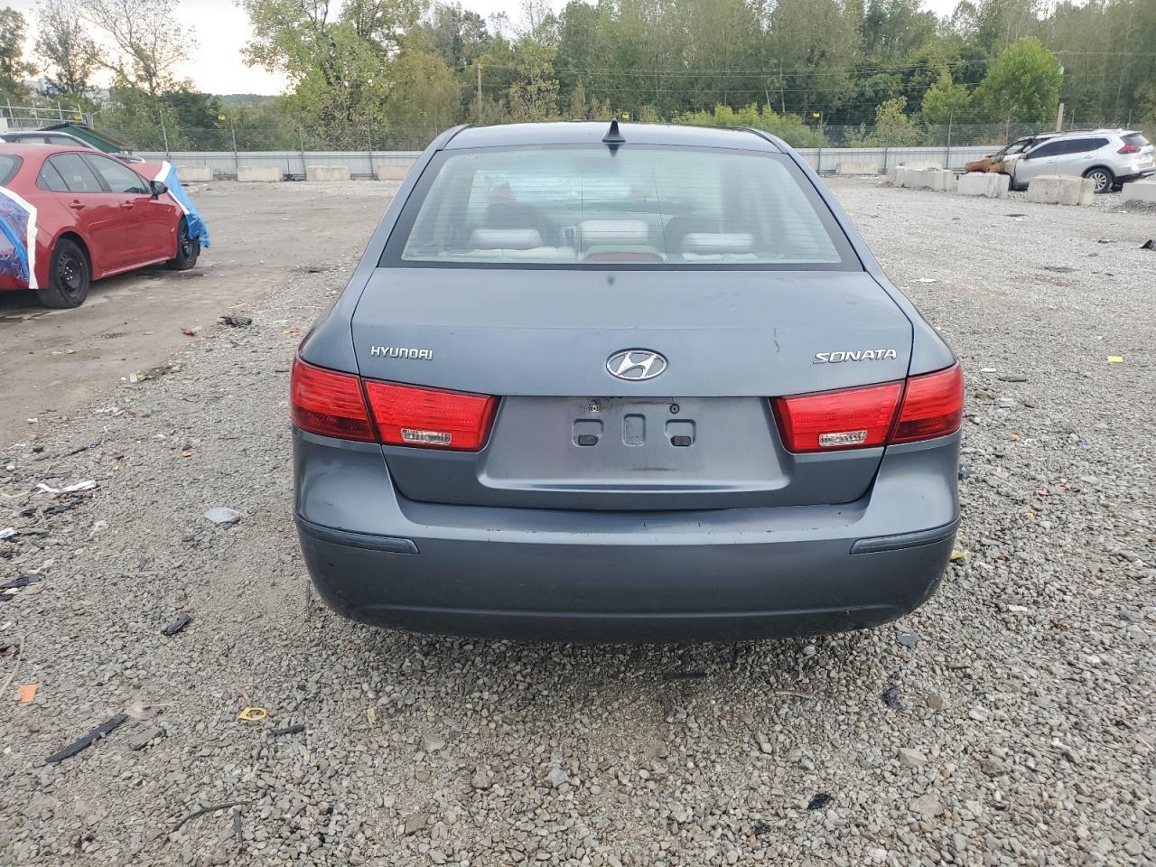 2010 HYUNDAI SONATA