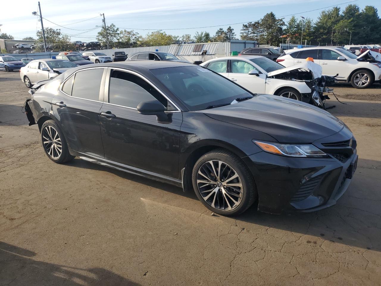 2018 TOYOTA CAMRY