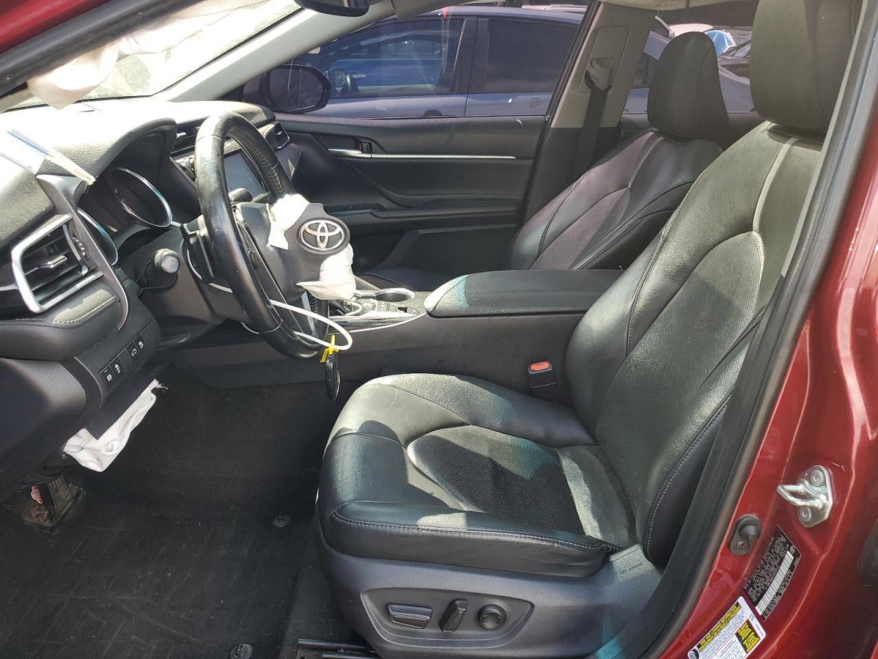 2018 TOYOTA CAMRY