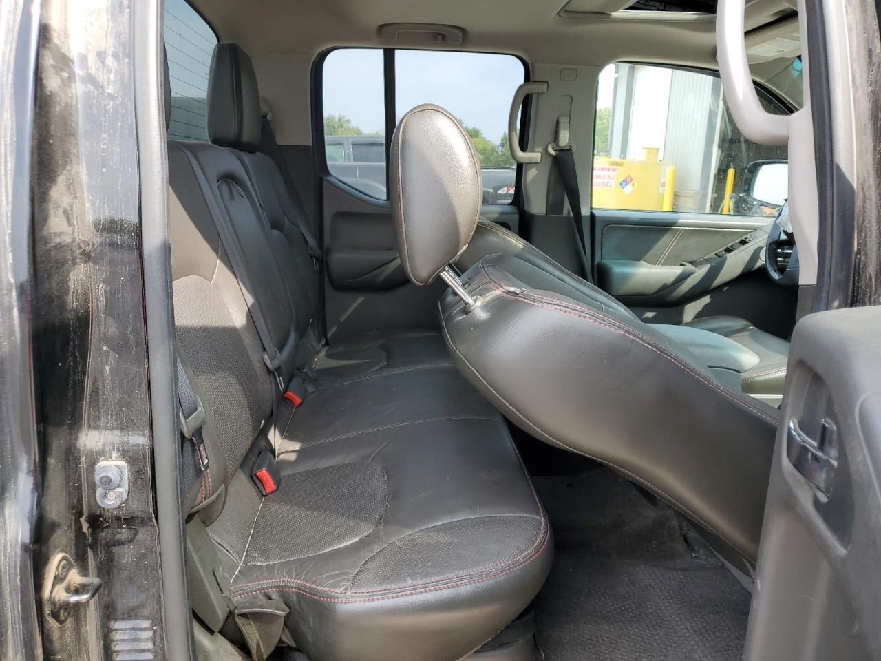 2012 NISSAN Frontier