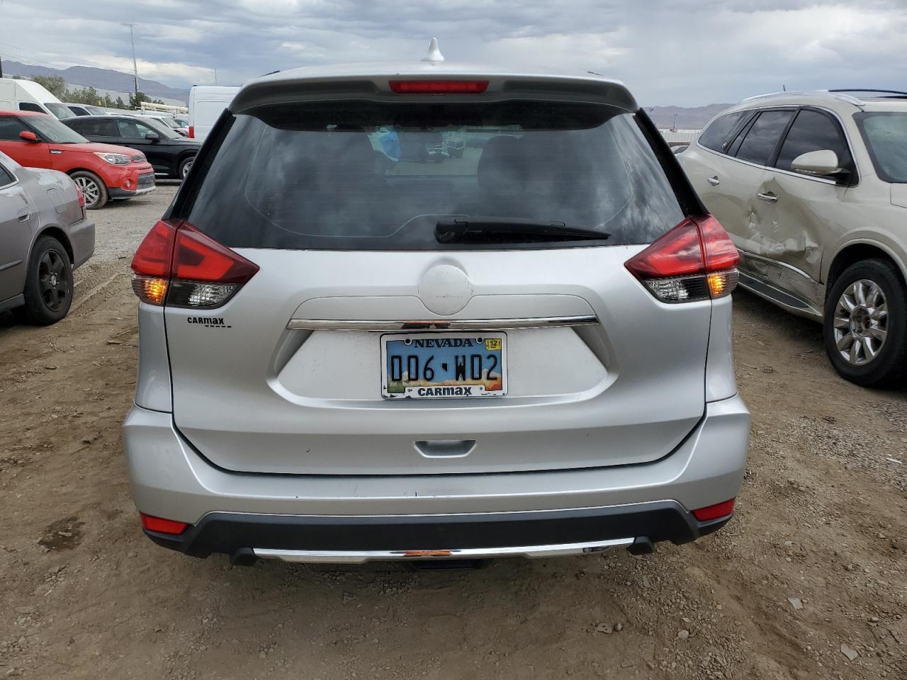 2017 NISSAN ROGUE