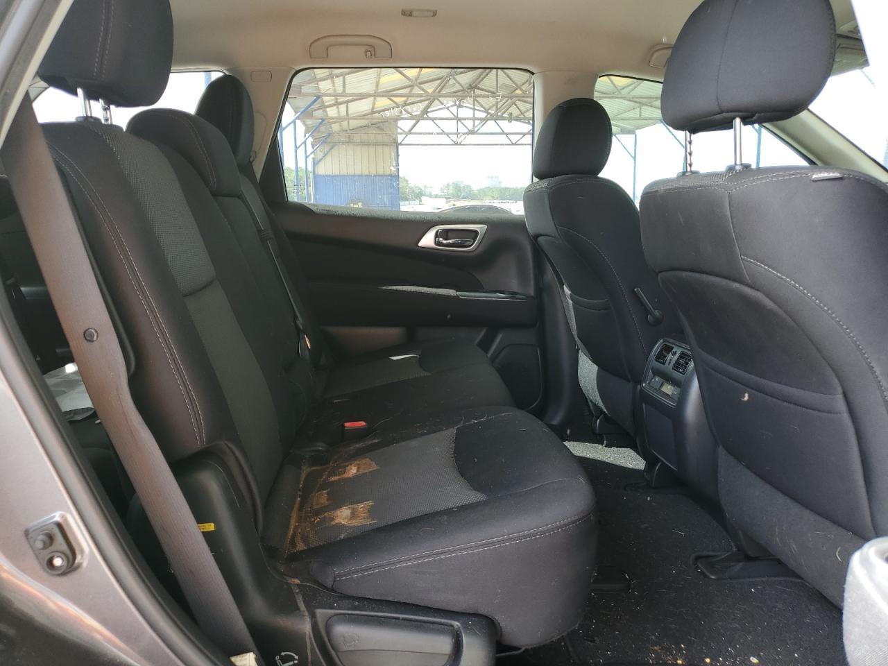 2017 NISSAN PATHFINDER