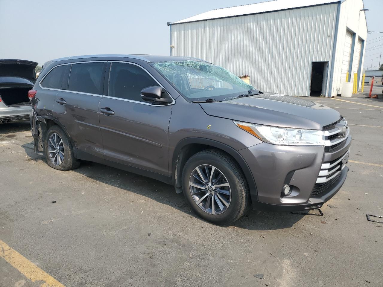 2019 TOYOTA HIGHLANDER