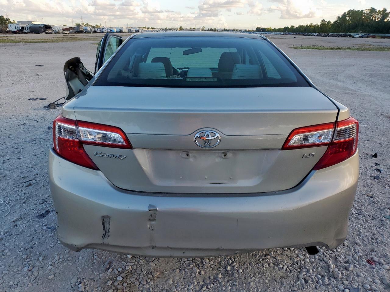 2013 TOYOTA CAMRY