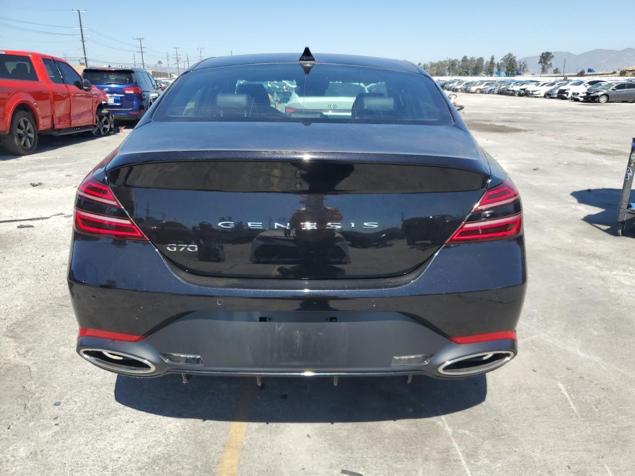 2025 GENESIS G70