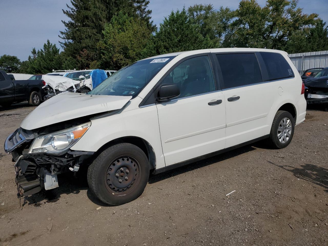2011 VOLKSWAGEN Routan
