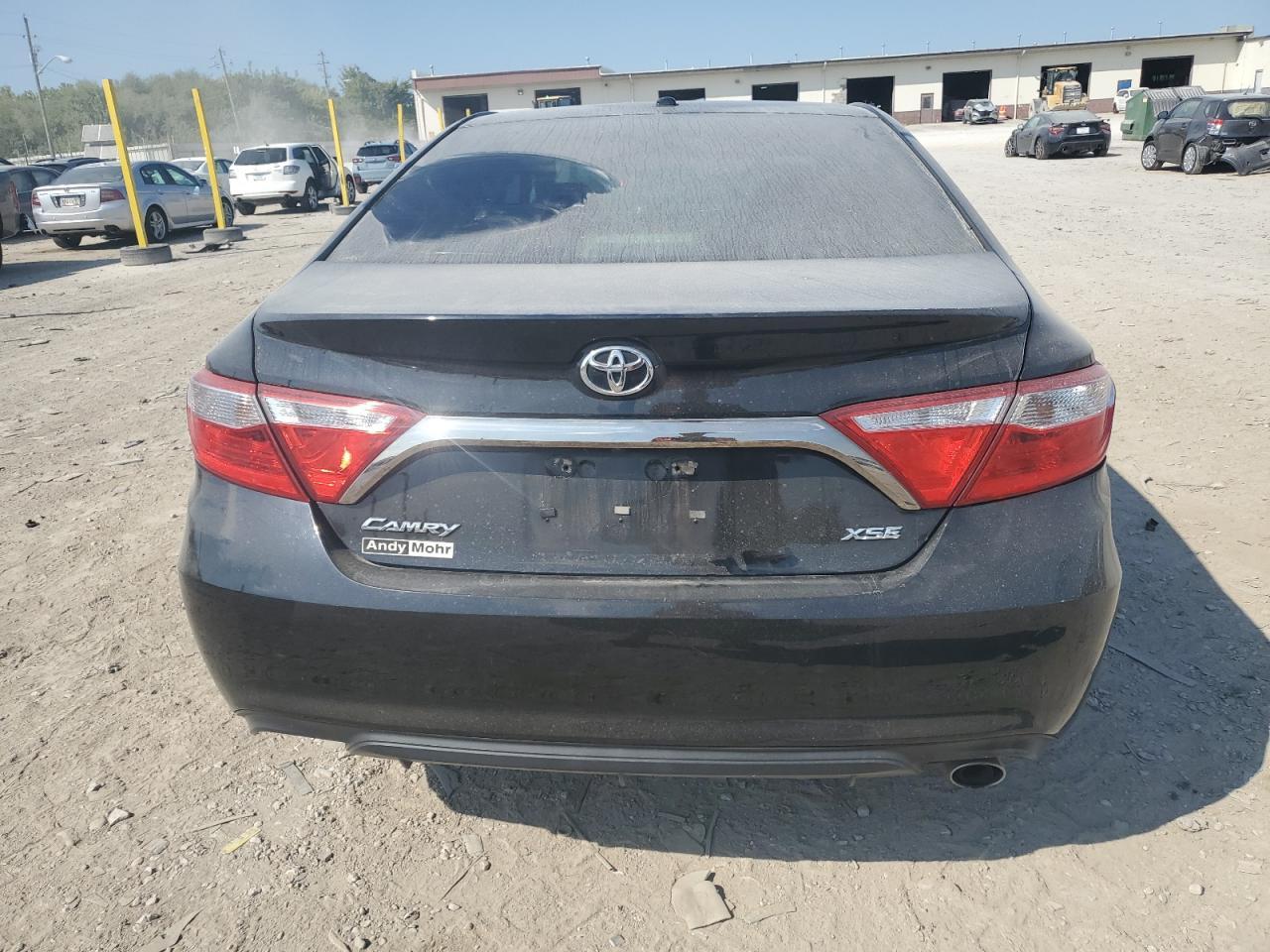 2016 TOYOTA CAMRY