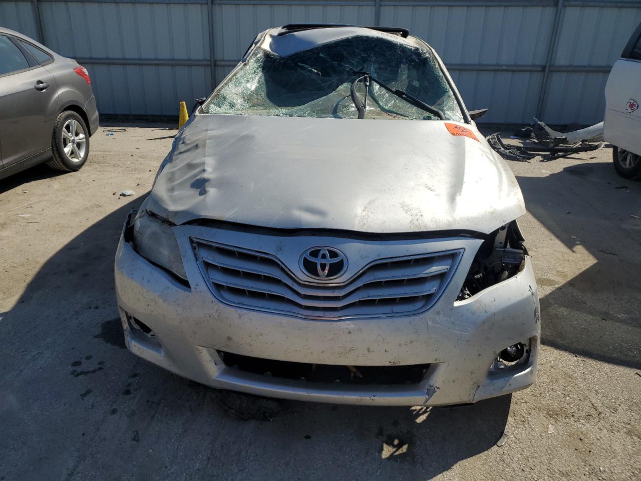 2011 TOYOTA CAMRY